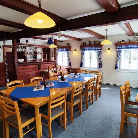 Pod Tresnovkou Gæstehus 3*
