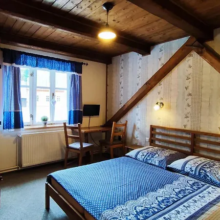 Pod Tresnovkou 3*