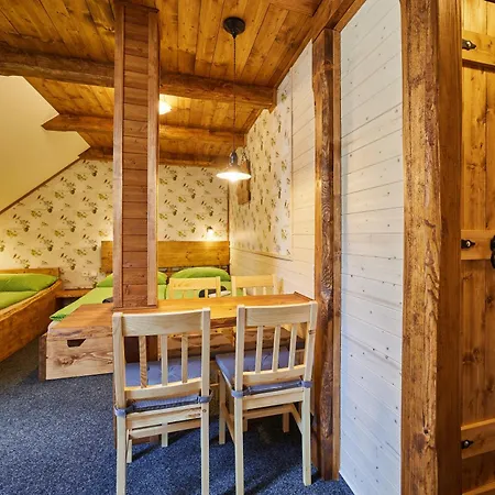 Pod Tresnovkou Gæstehus Horní Maršov