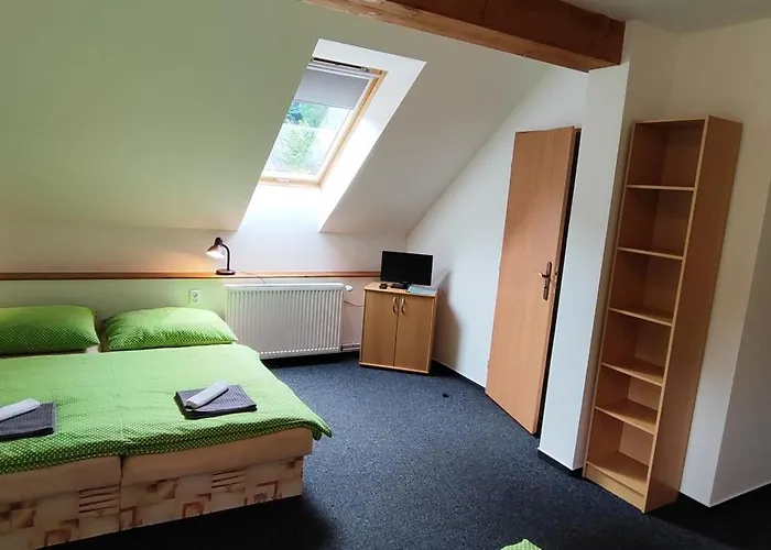 Gæstehus Pod Tresnovkou 3*